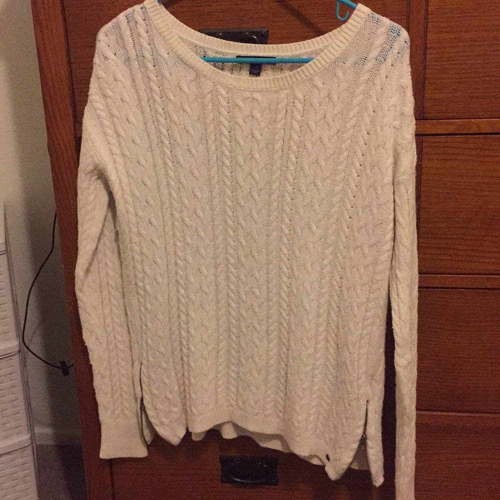 Cream color American Eagle outfitters sweater